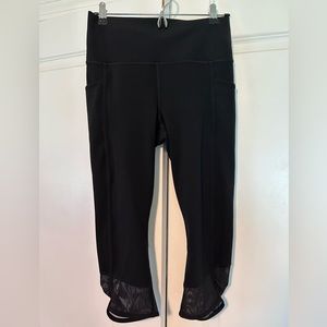 Athleta Salutation Stash Pocket II Capri